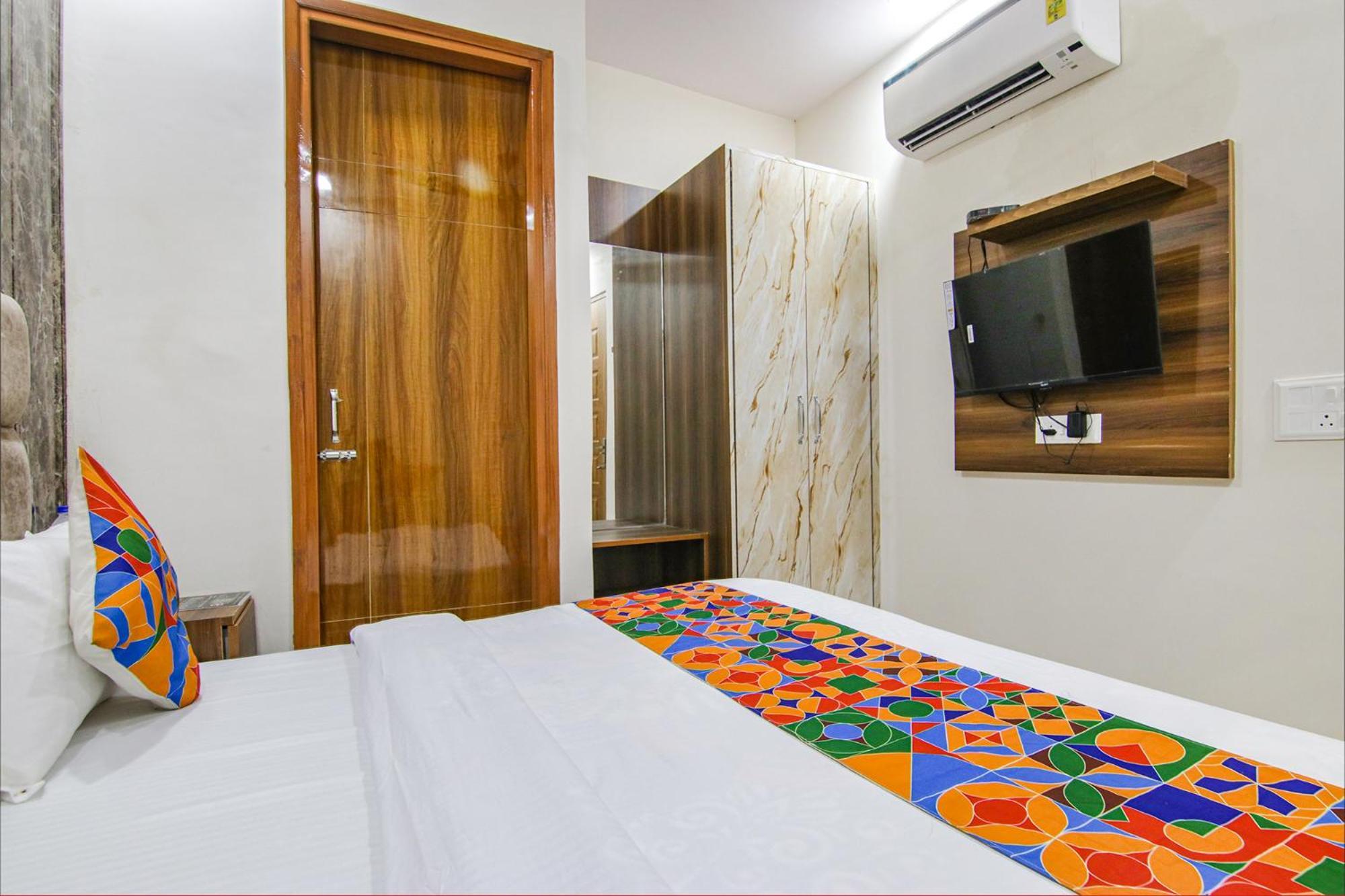 Fabhotel Hc South Crown Mohali Екстериор снимка
